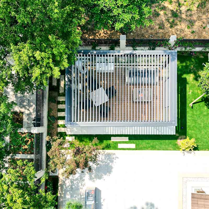 China Quality Manufacturer Aluminum Louvre Roof System Pergola Designs