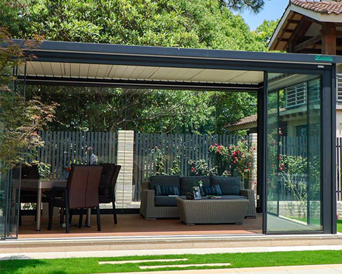The Ultimate Guide to Choosing the Best Electric Pergola for Your Outdoor Space